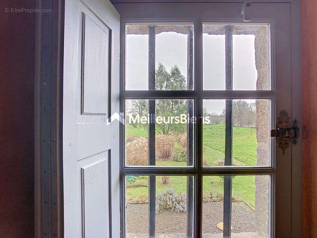 Maison à BELLOU-EN-HOULME