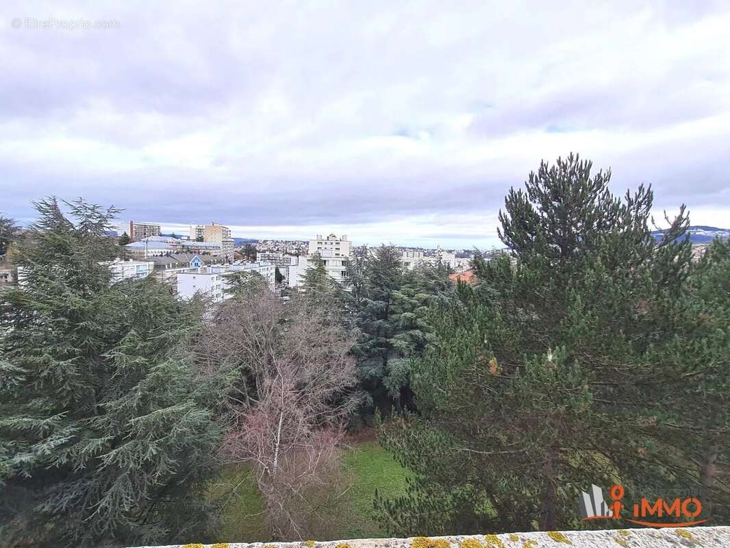 Appartement à SAINT-ETIENNE
