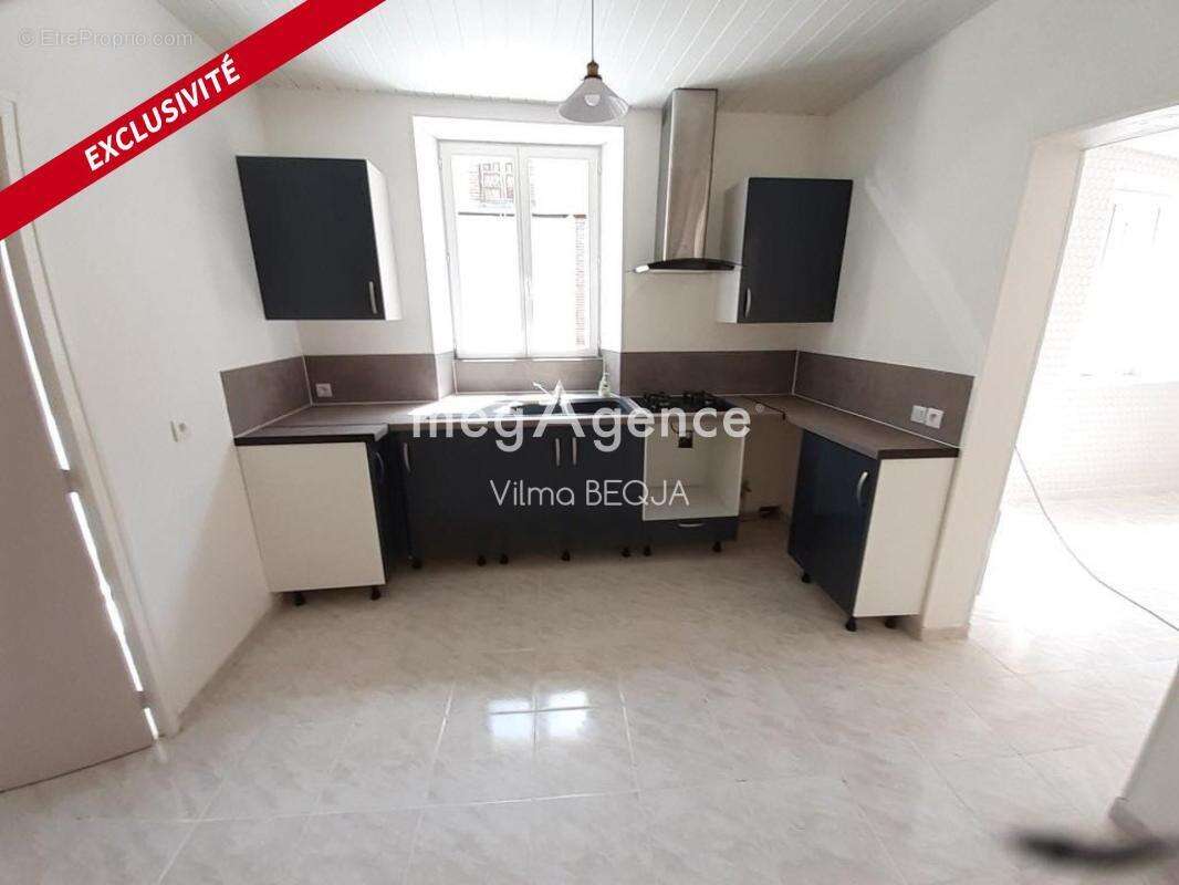 Appartement à VILLENEUVE-L'ARCHEVEQUE