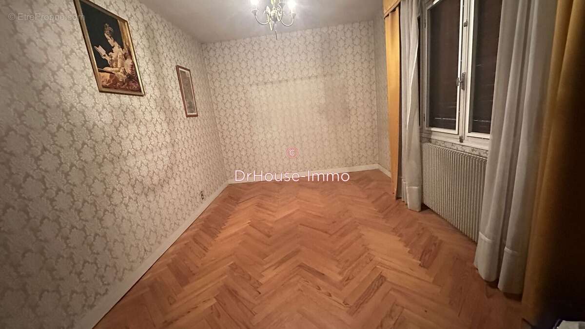 Maison 266 m² à Castelnau-De-Medoc  - photo 8