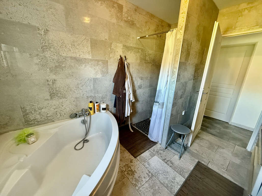 Maison à VILLENEUVE-SUR-LOT