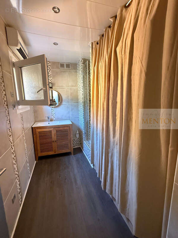 Appartement à MENTON