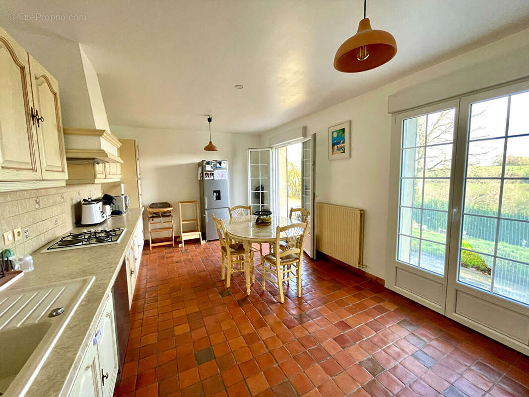 Maison à TILLY-SUR-SEULLES