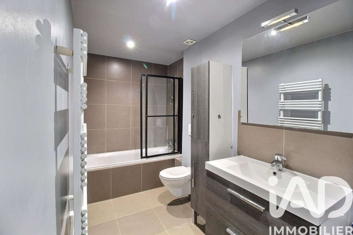 Photo 8 - Appartement à MARSEILLE-12E