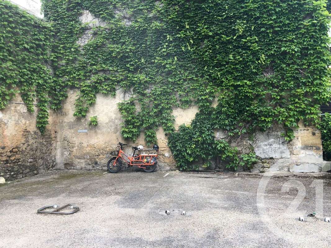 Parking à BORDEAUX