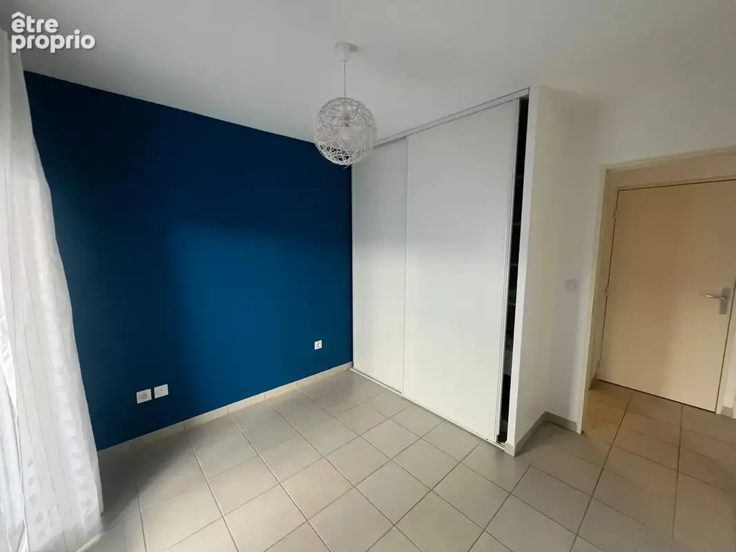 VALENCE CHATEAUVERT - Appartement T3 avec terrasse et garage - photo 8