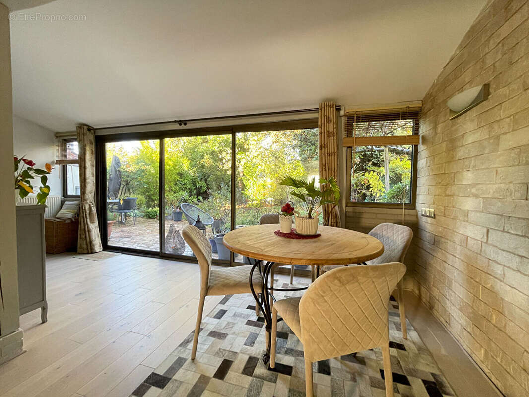 Maison à MONTIGNY-LES-CORMEILLES