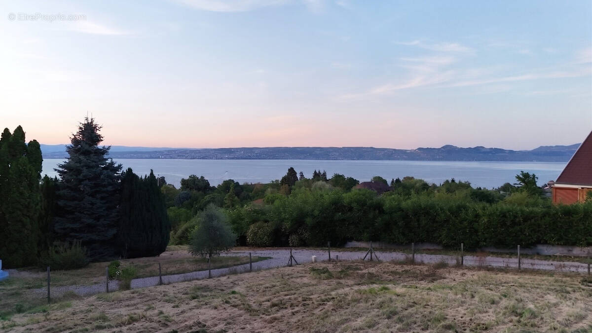 Terrain 1000 m² à Evian-Les-Bains  - photo 2