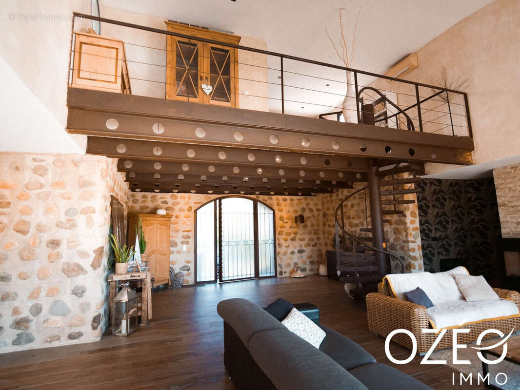 Maison à SAINT-FELIU-D&#039;AVALL