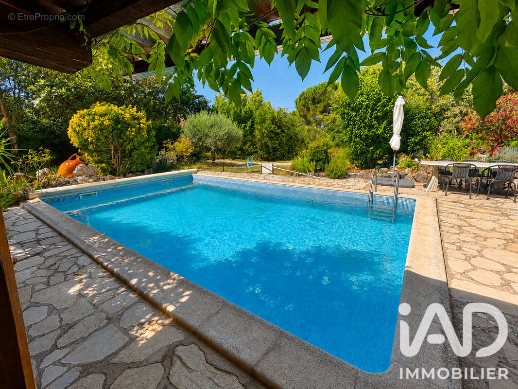 Photo 2 - Maison à VILLECROZE