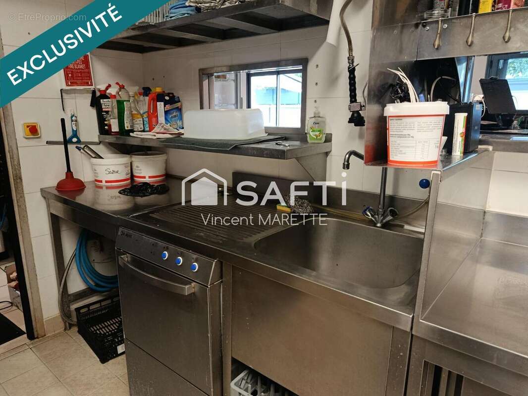 Photo 9 - Commerce à SAINT-CEZAIRE-SUR-SIAGNE