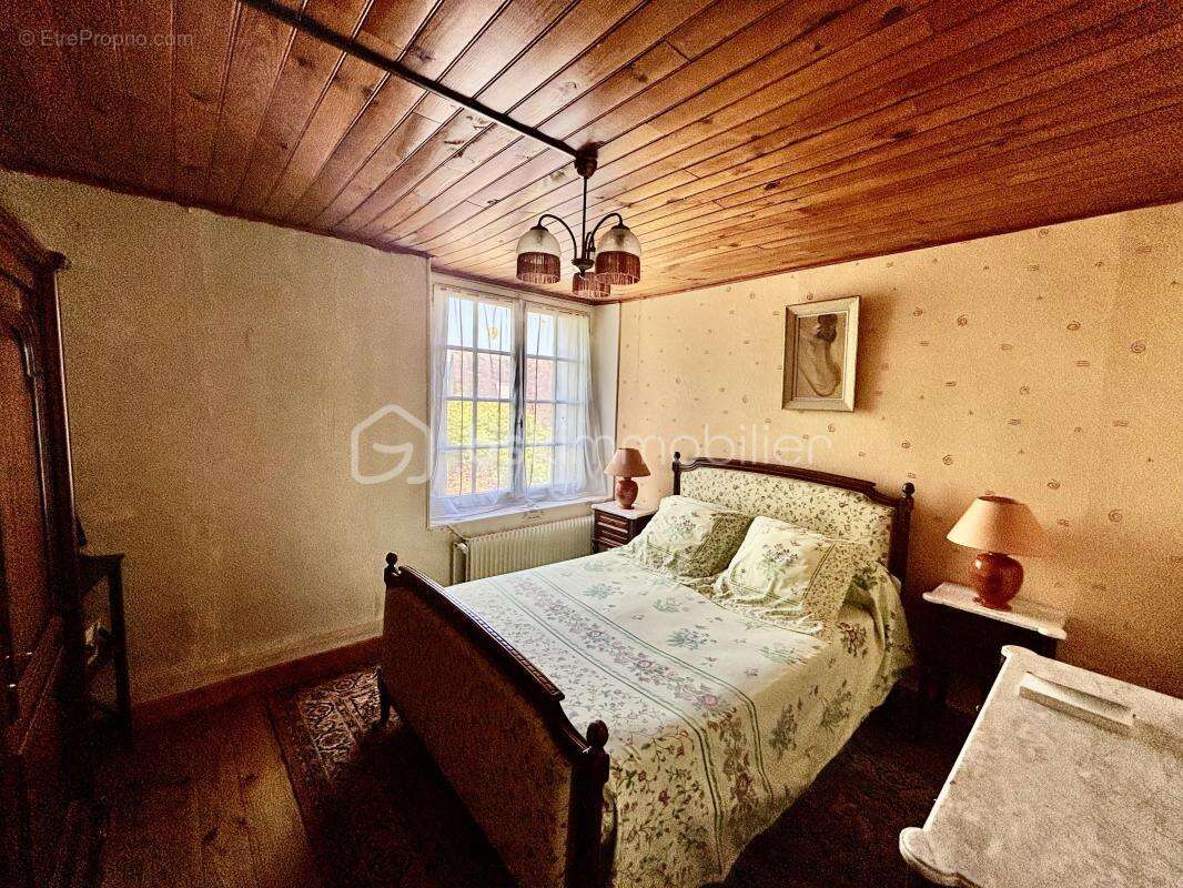 Maison familiale 135 m² – 4 chambres dont 2 suites parentales – Jardin intime sans vis-à-vis - photo 7