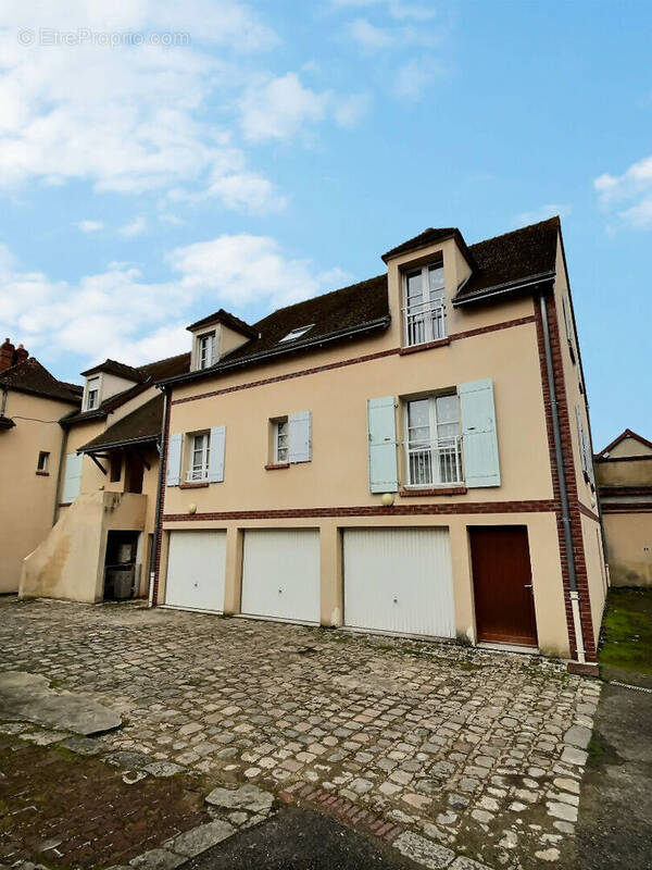 Appartement Maintenon centre ville 3 pièces 75 m2 - photo 1