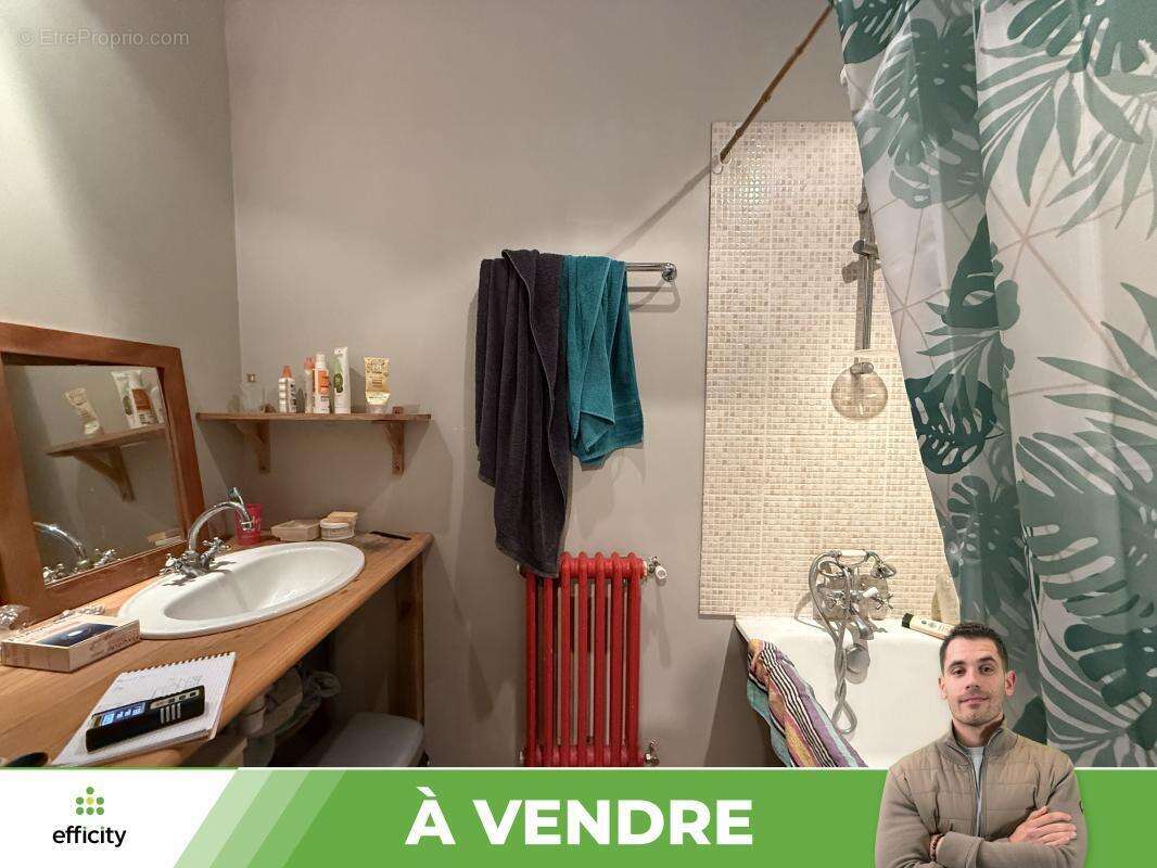 Maison à BONNEUIL-MATOURS