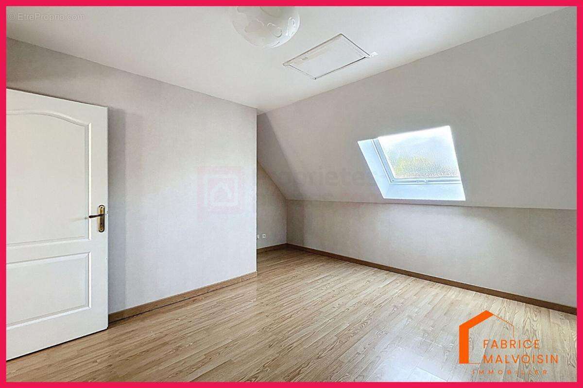 Maison à HUCQUELIERS