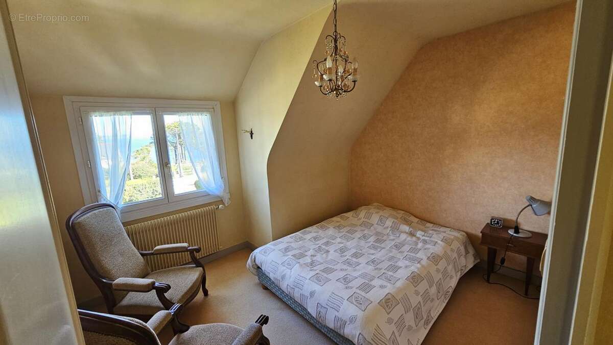 Maison à CAMARET-SUR-MER