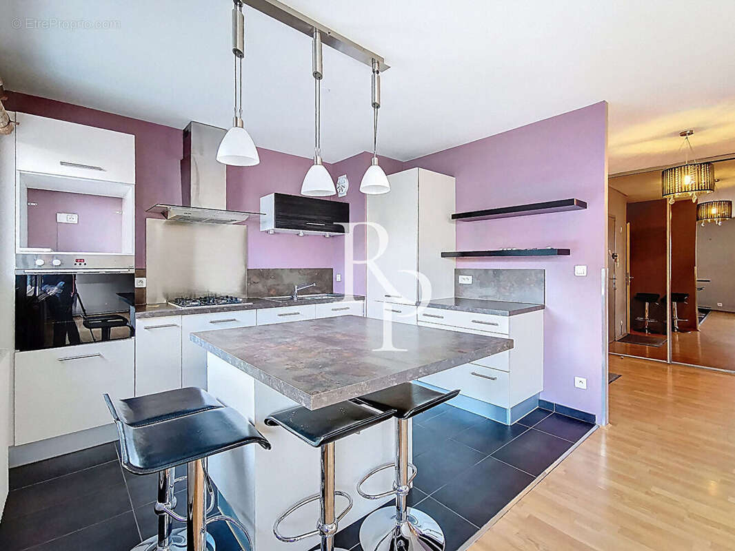 Appartement à LYON-5E