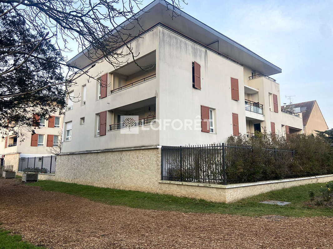 Appartement à LES MUREAUX