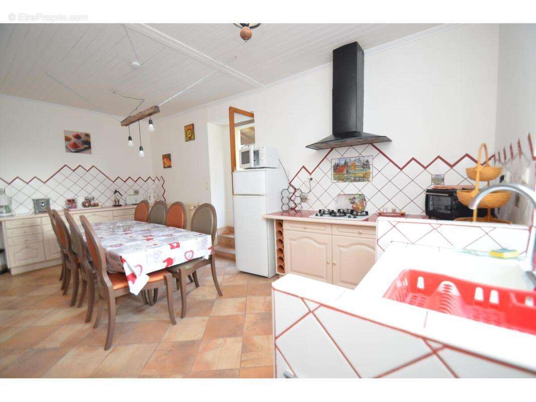 Maison à LA ROQUILLE