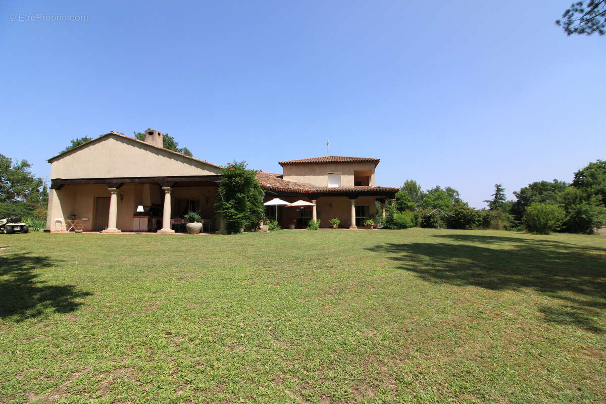 Maison à RIBAUTE-LES-TAVERNES