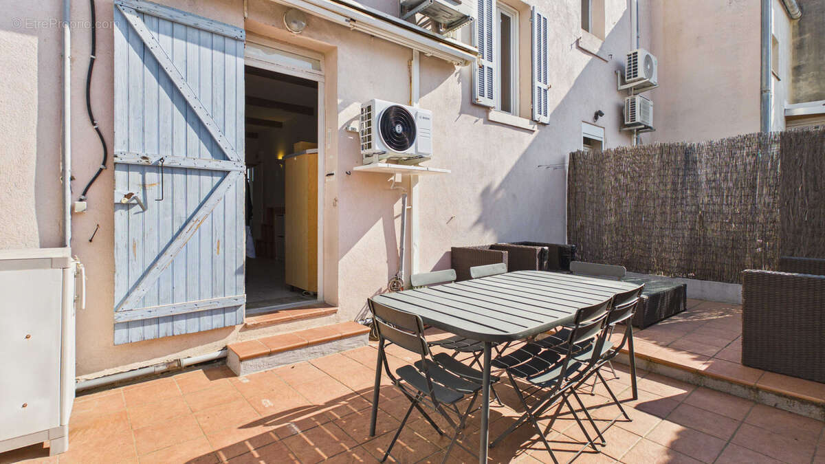 Appartement à CARQUEIRANNE