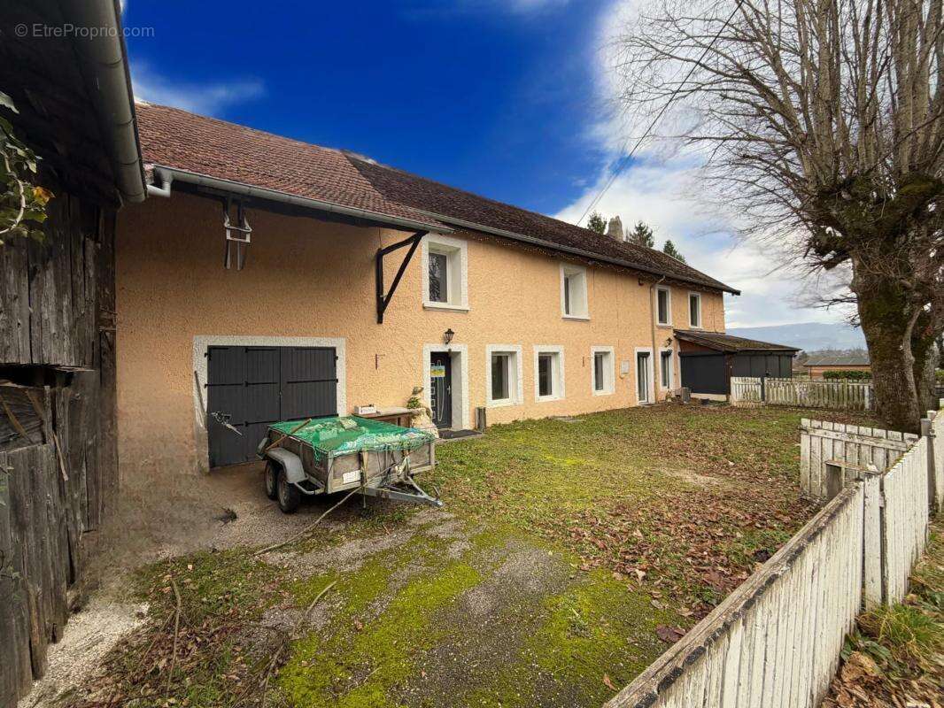Maison à LES ABRETS