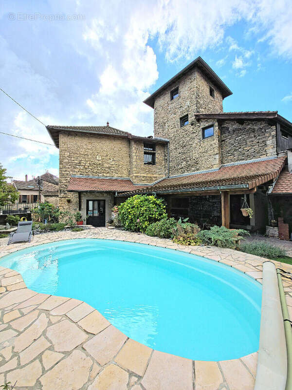 Maison à SAINT-ALBAN-DE-ROCHE