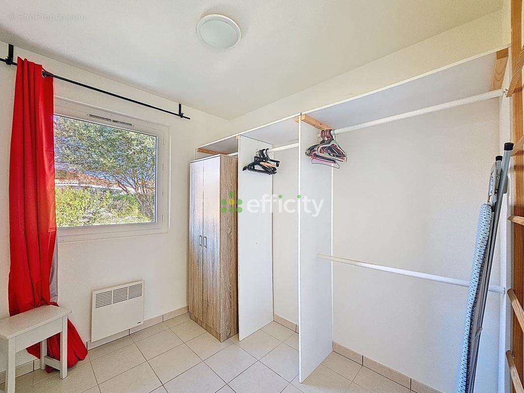 Maison à PARENTIS-EN-BORN