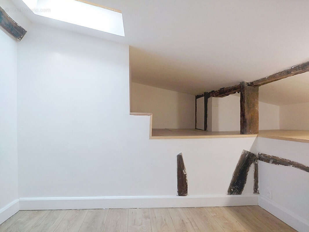 Appartement à PARIS-12E