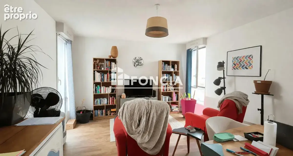 À vendre – Bel appartement T3 avec terrasse, parking et box à Château-Thierry - photo 7