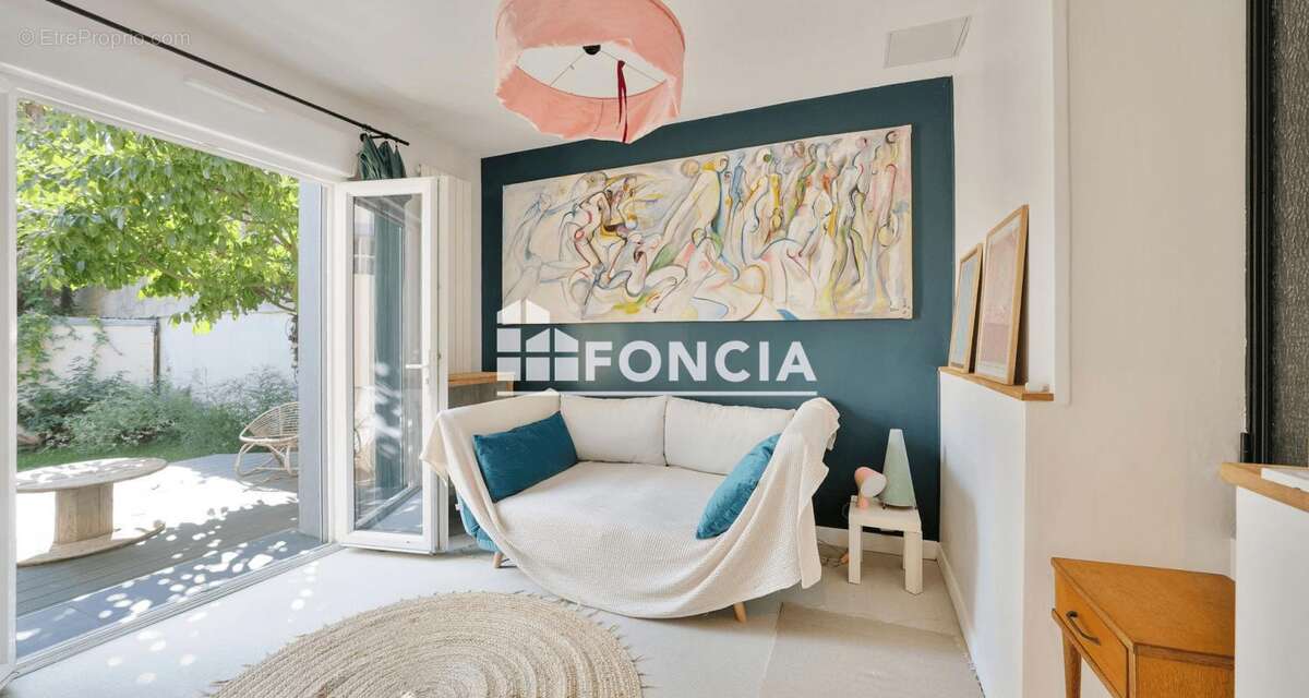 Maison à LE PLESSIS-ROBINSON