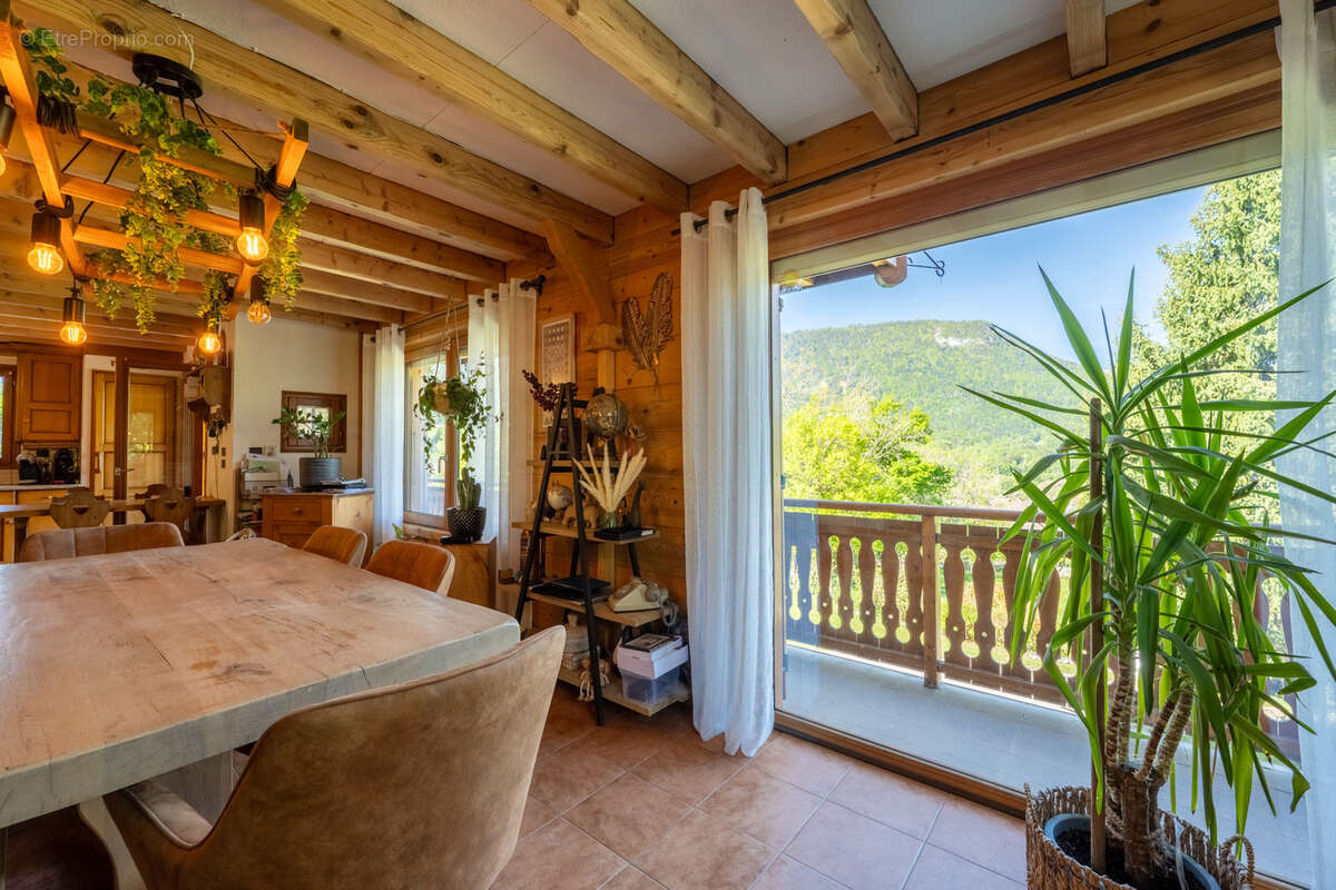Maison à SEYTHENEX