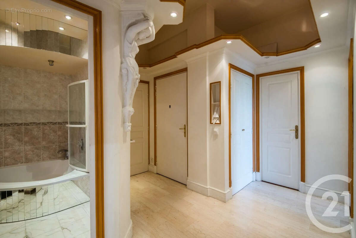 Appartement 74 m² à Nice  - photo 15