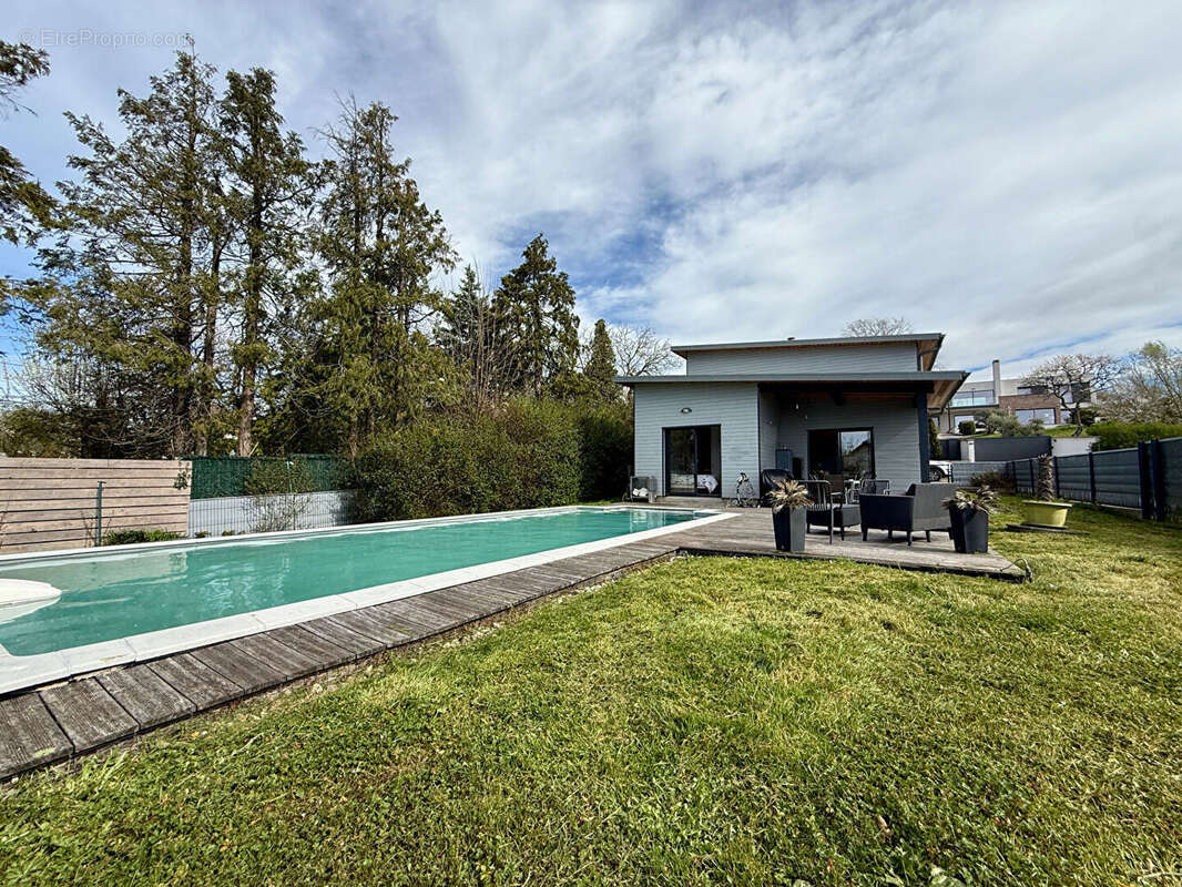 Maison à LONS-LE-SAUNIER