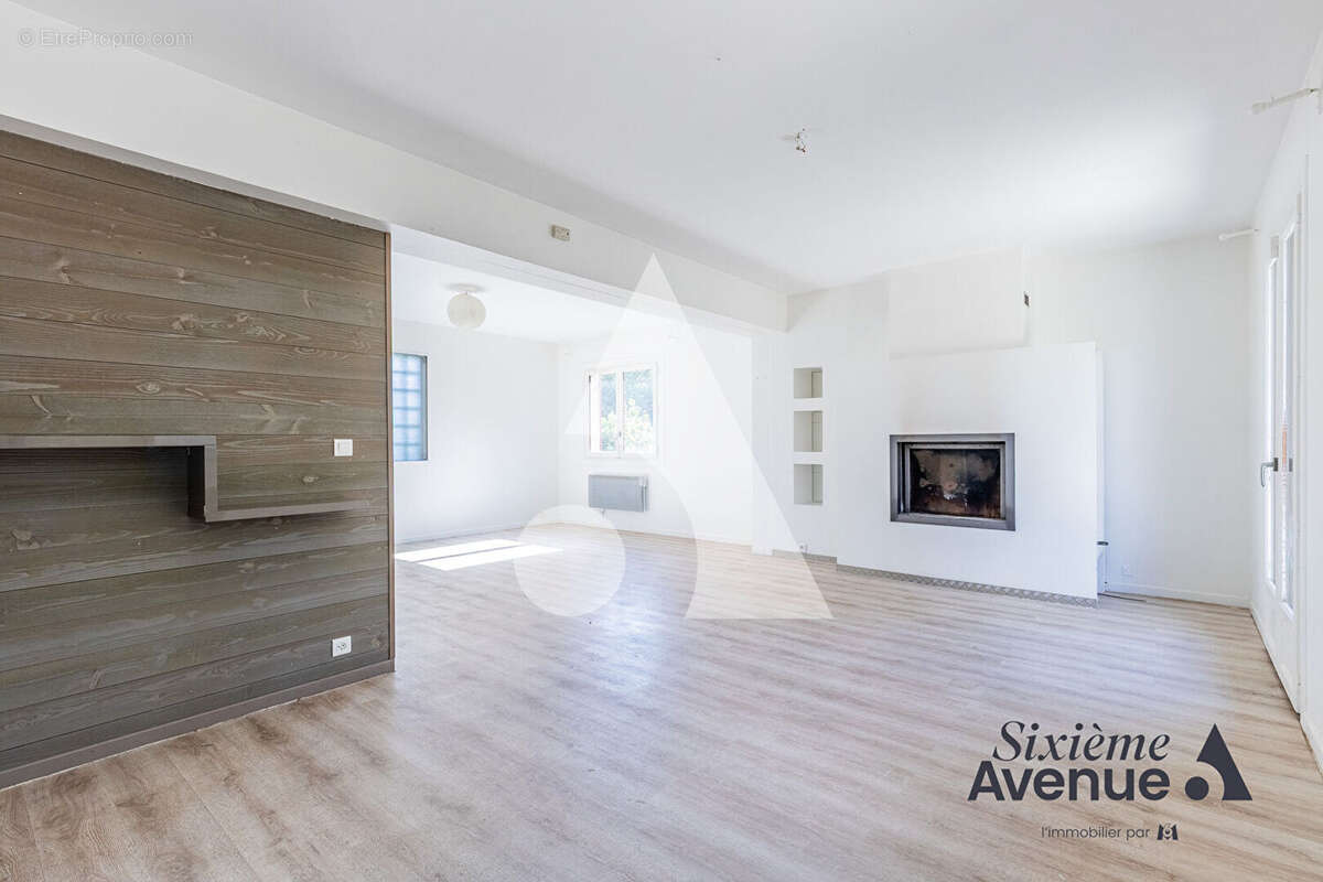 Maison à SAINT-GERMAIN-LES-ARPAJON