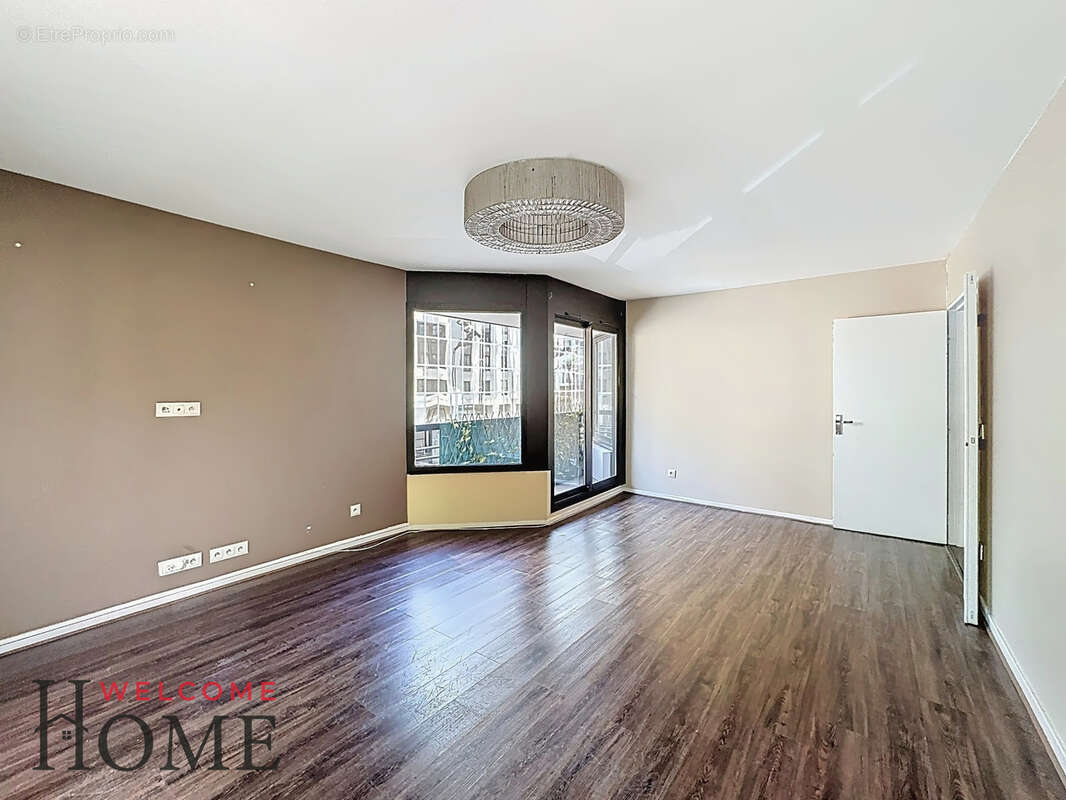 Appartement à LEVALLOIS-PERRET