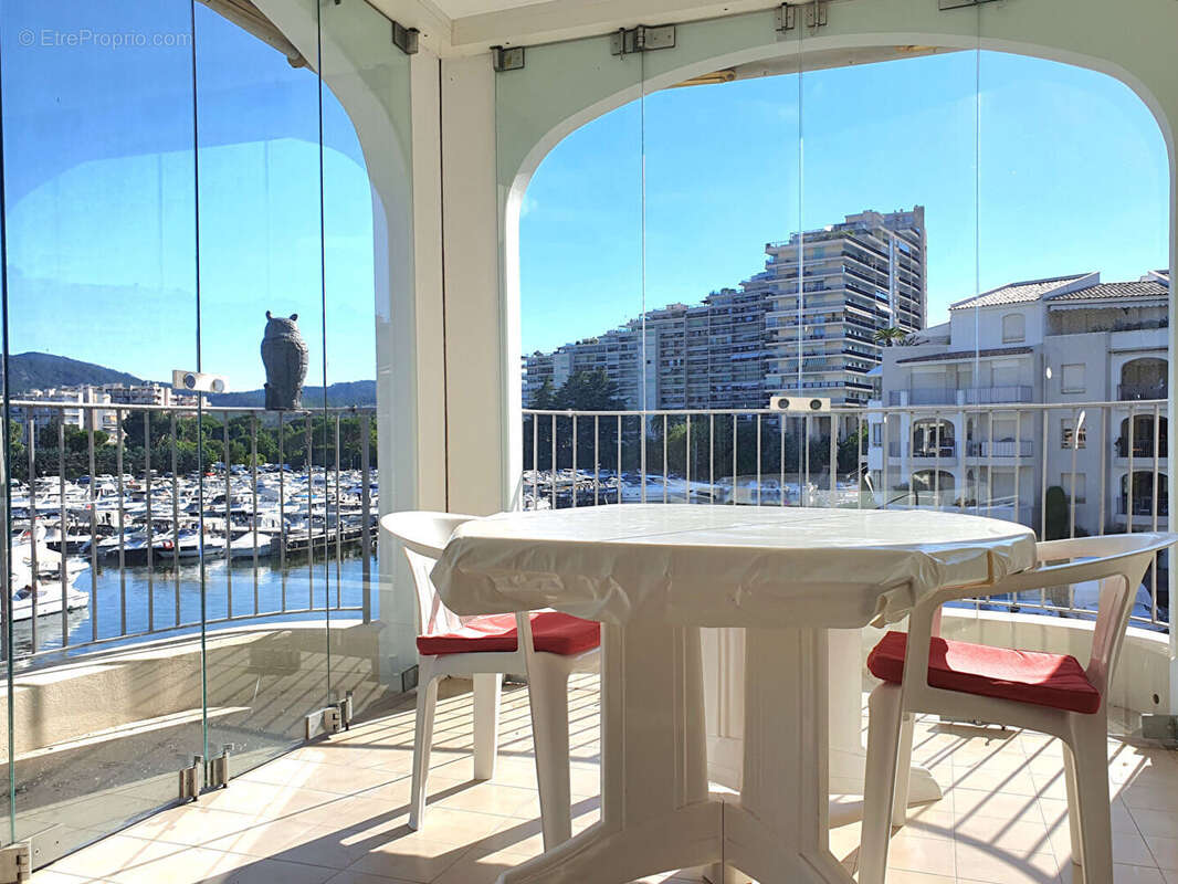 Appartement à MANDELIEU-LA-NAPOULE