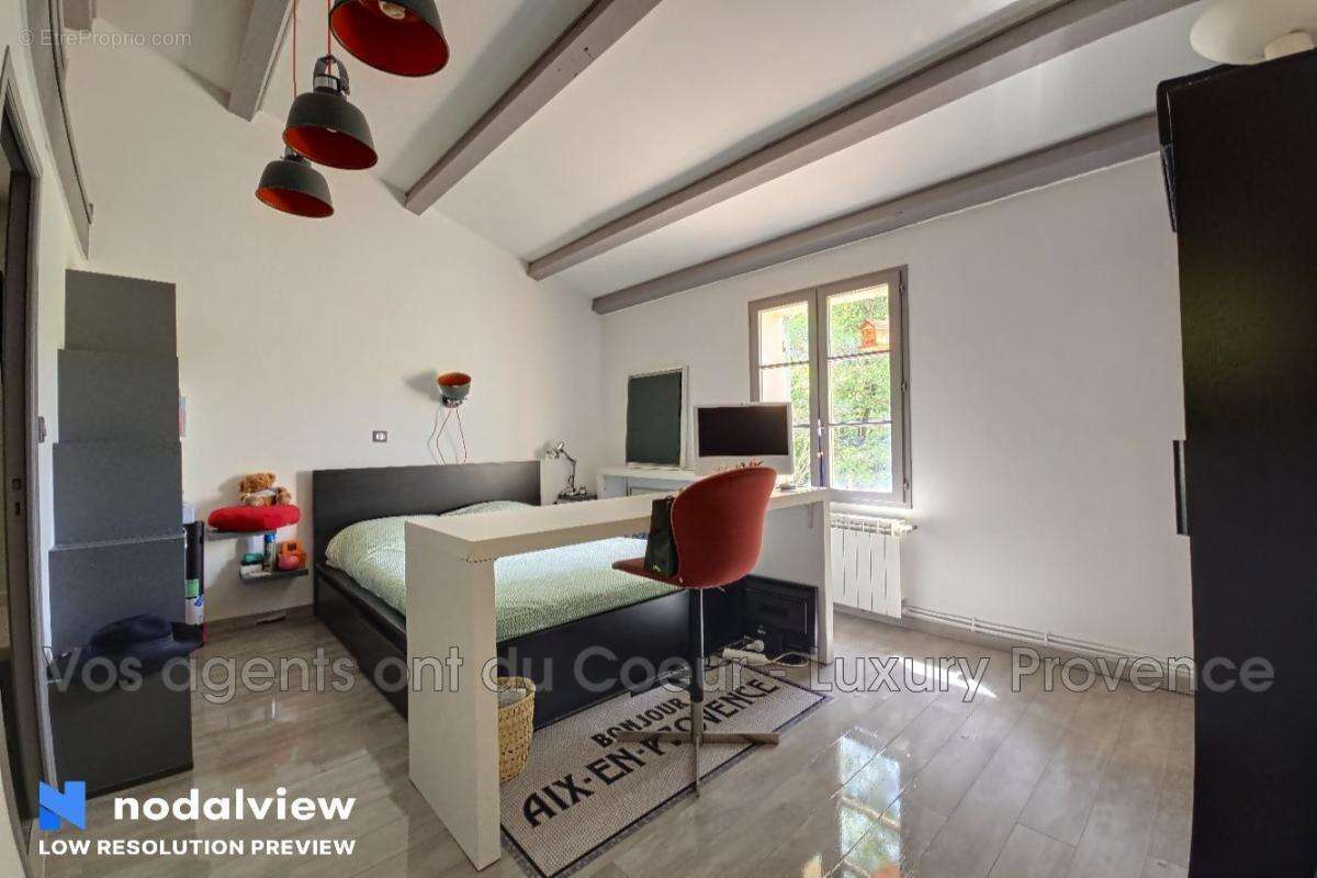 Bastide provencale dans un havre de paix - photo 13