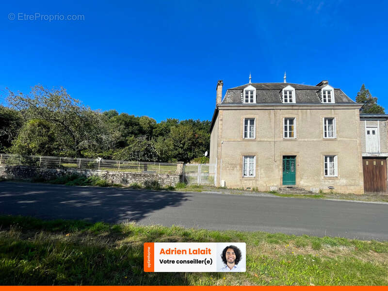 Maison à BERSAC-SUR-RIVALIER