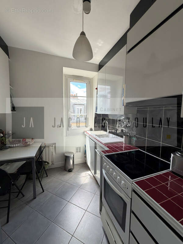 Appartement à PARIS-10E