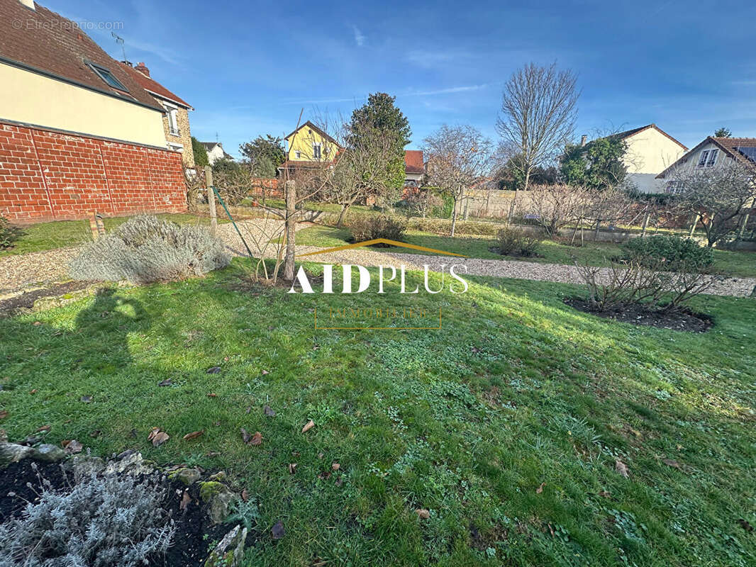 Maison à SAINT-PRIX