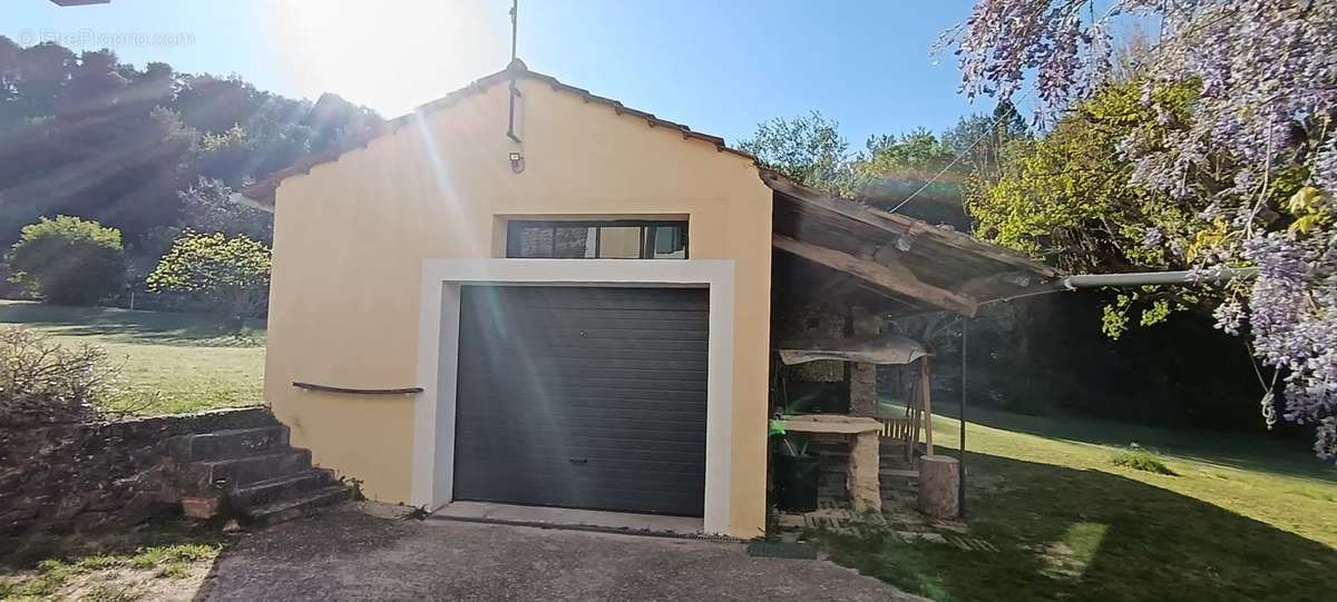 Maison à VAISON-LA-ROMAINE