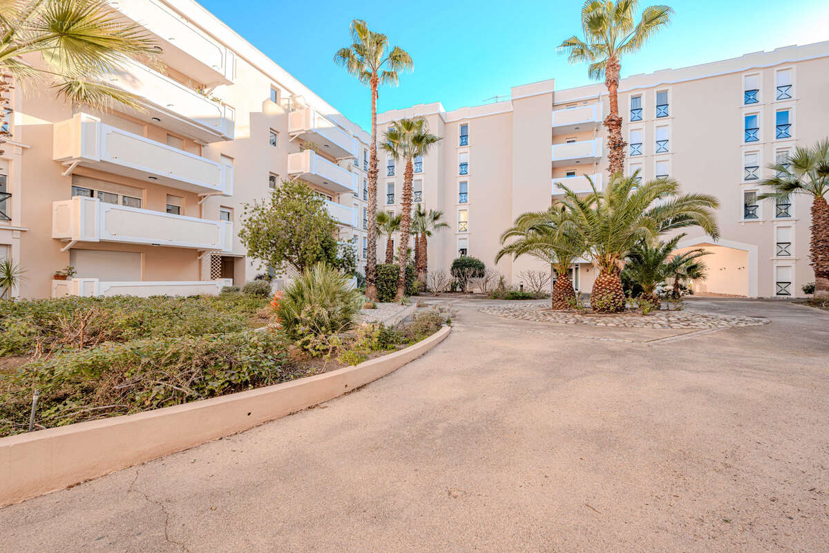 Appartement à HYERES