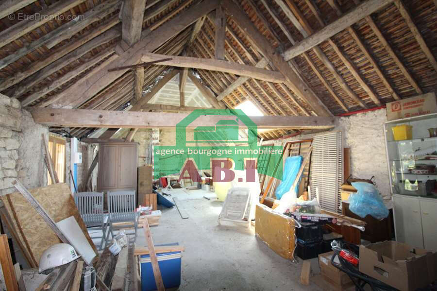 Maison à BRINON-SUR-BEUVRON