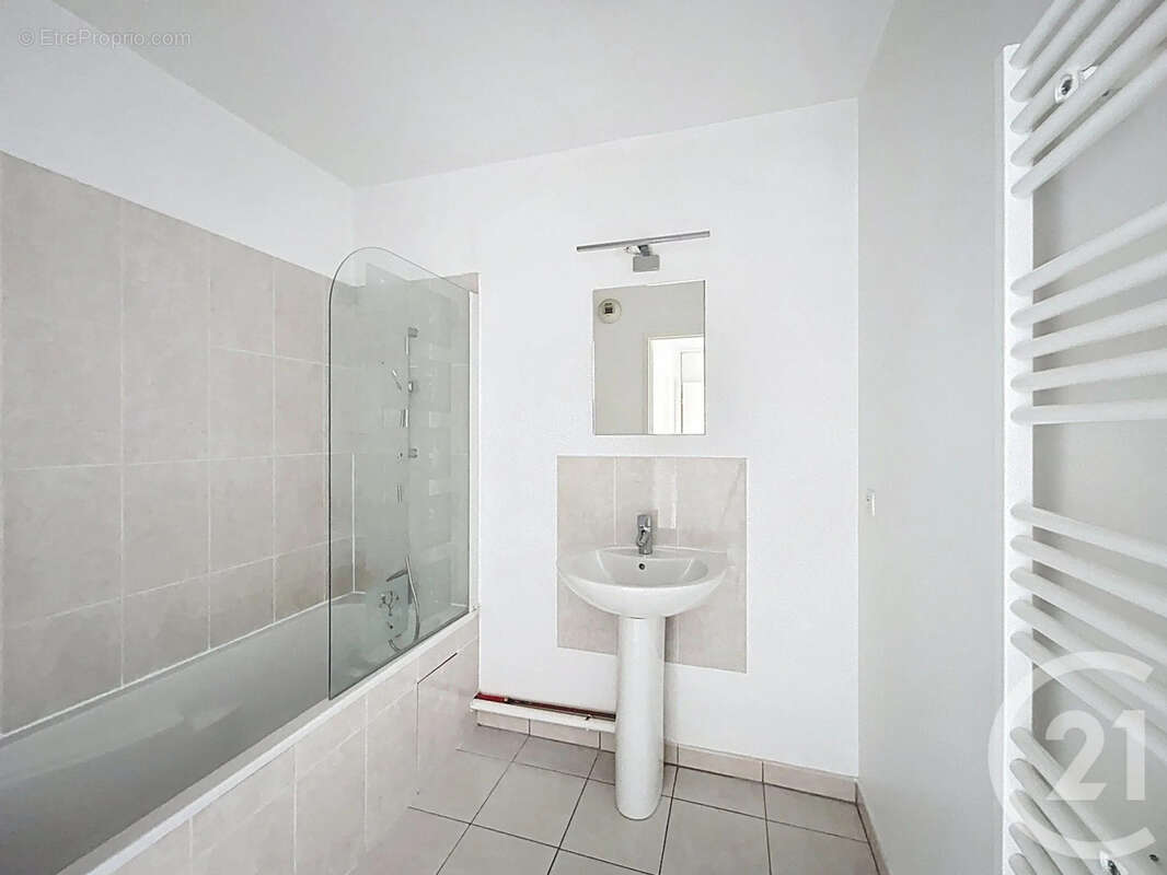 Appartement à DAMMARIE-LES-LYS