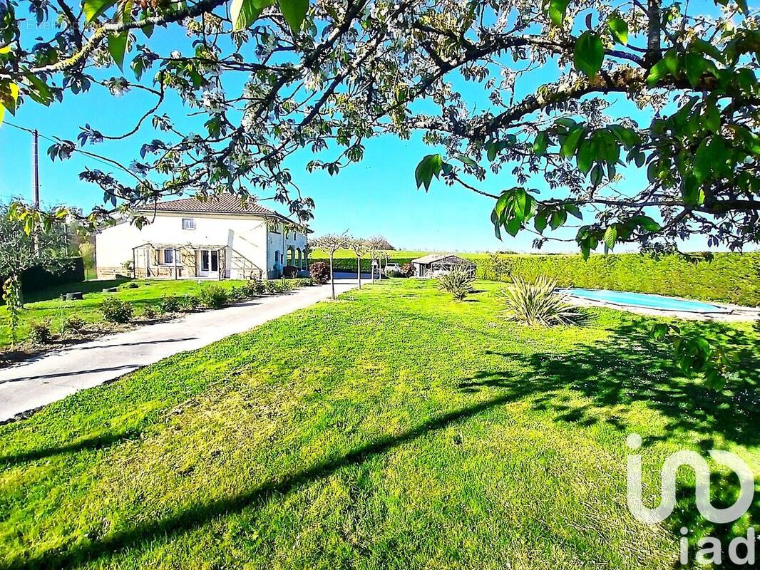 Photo 1 - Maison à CASTELMAYRAN