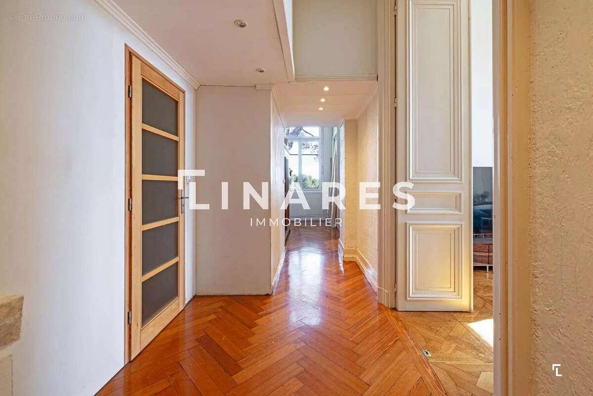 Appartement à SAUSSET-LES-PINS