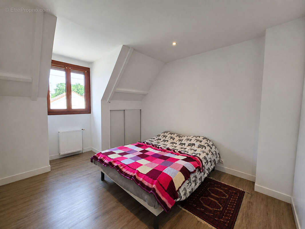 Maison 6 pièces a vendre - sainte geneviève des bois - photo 8