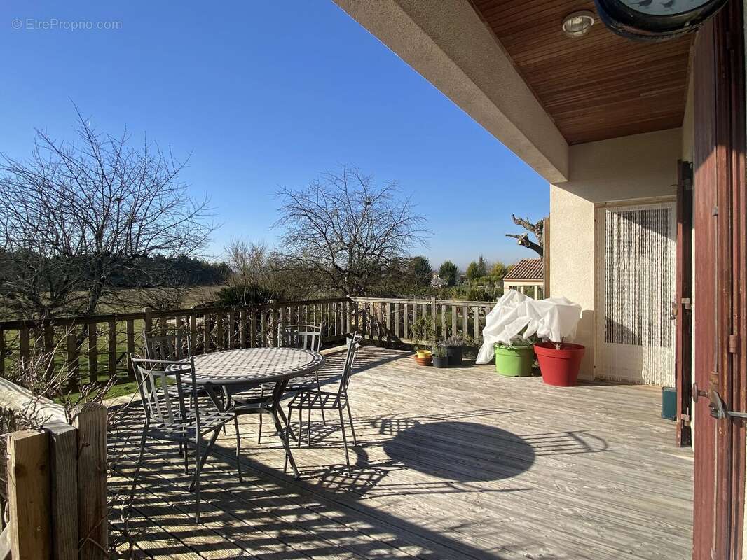 Maison à MONFLANQUIN