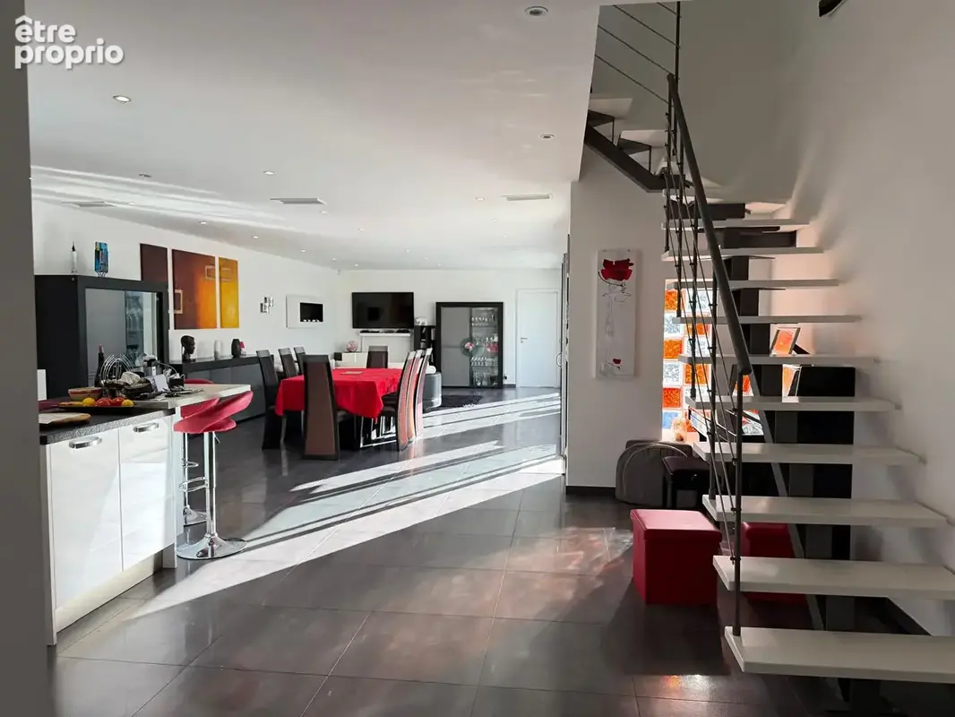 Maison contemporaine à vendre - La Rochelle ? Rompsay/ Saint Eloi  Piscine et garage 100 m² - photo 3